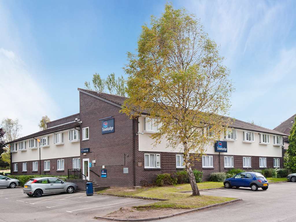 Travelodge Chester Warrington Road Exterior photo